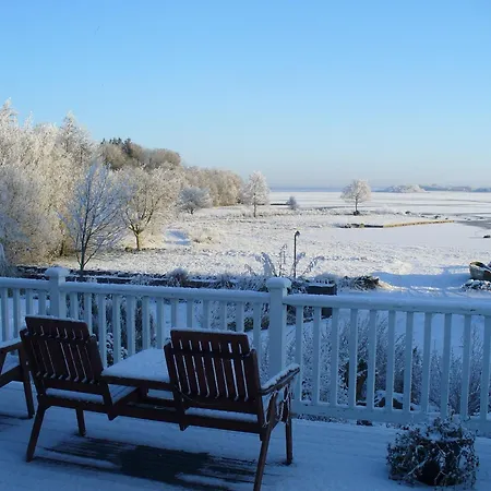 Nocleg ze śniadaniem The Waterfront House Country