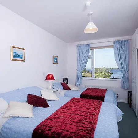 The Waterfront House Country Nocleg ze śniadaniem 3*