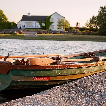 The Waterfront House Country Nocleg ze śniadaniem 3*