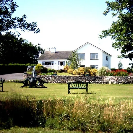 The Waterfront House Country 3*