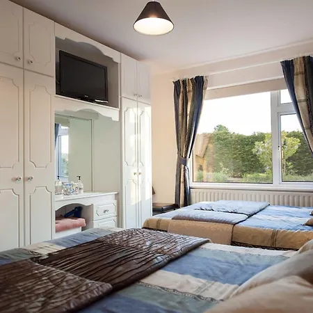 The Waterfront House Country 3* Oughterard