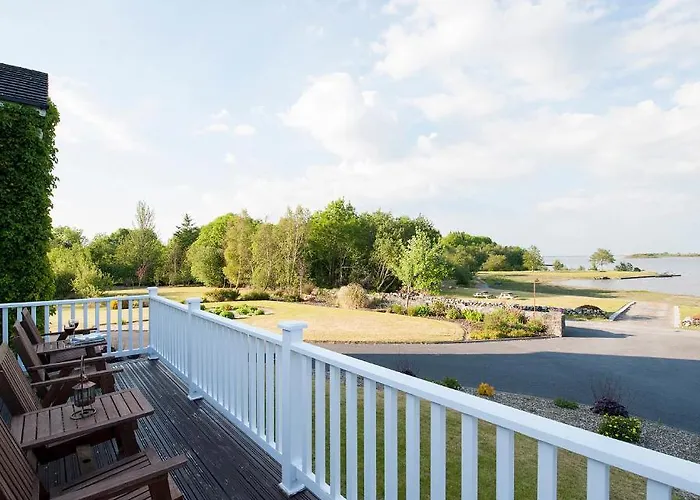 The Waterfront House Country Oda ve Kahvaltı 3*