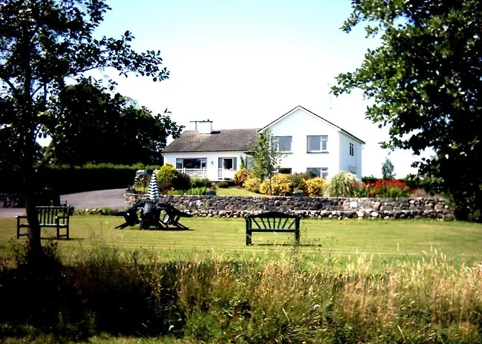 The Waterfront House Country 3*
