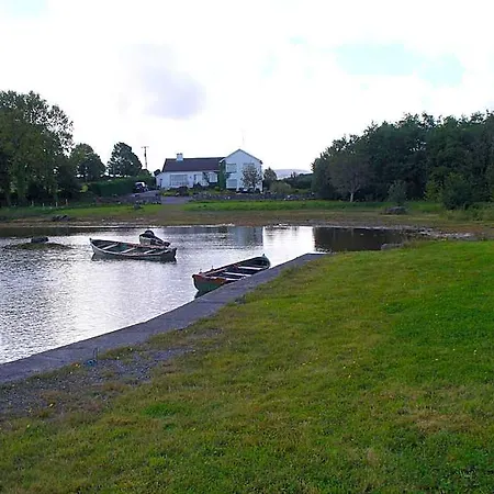 The Waterfront House Country