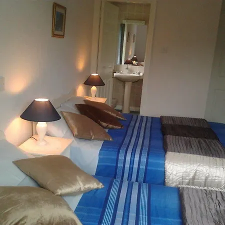 The Waterfront House Country Bed & Breakfast 3*