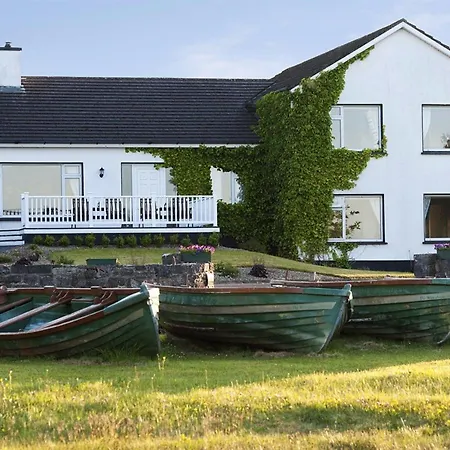 The Waterfront House Country