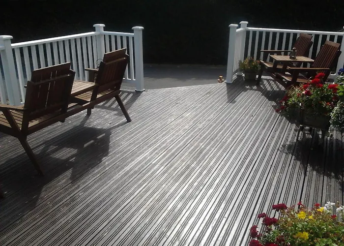 The Waterfront House Country