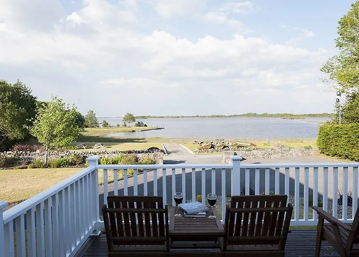 Bed & Breakfast The Waterfront House Country 3*