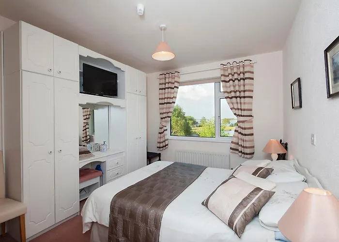 Bed & Breakfast The Waterfront House Country 3*