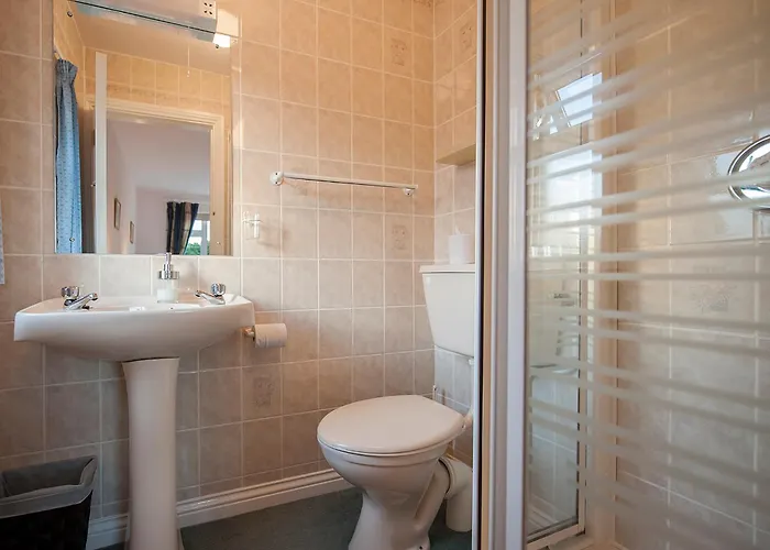 The Waterfront House Country 3*