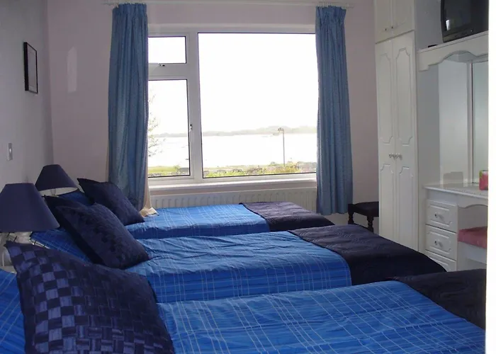 Bed & Breakfast The Waterfront House Country 3*