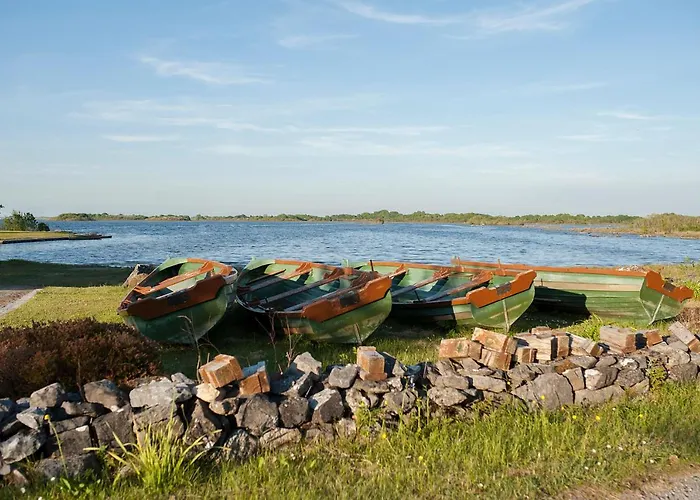 The Waterfront House Country